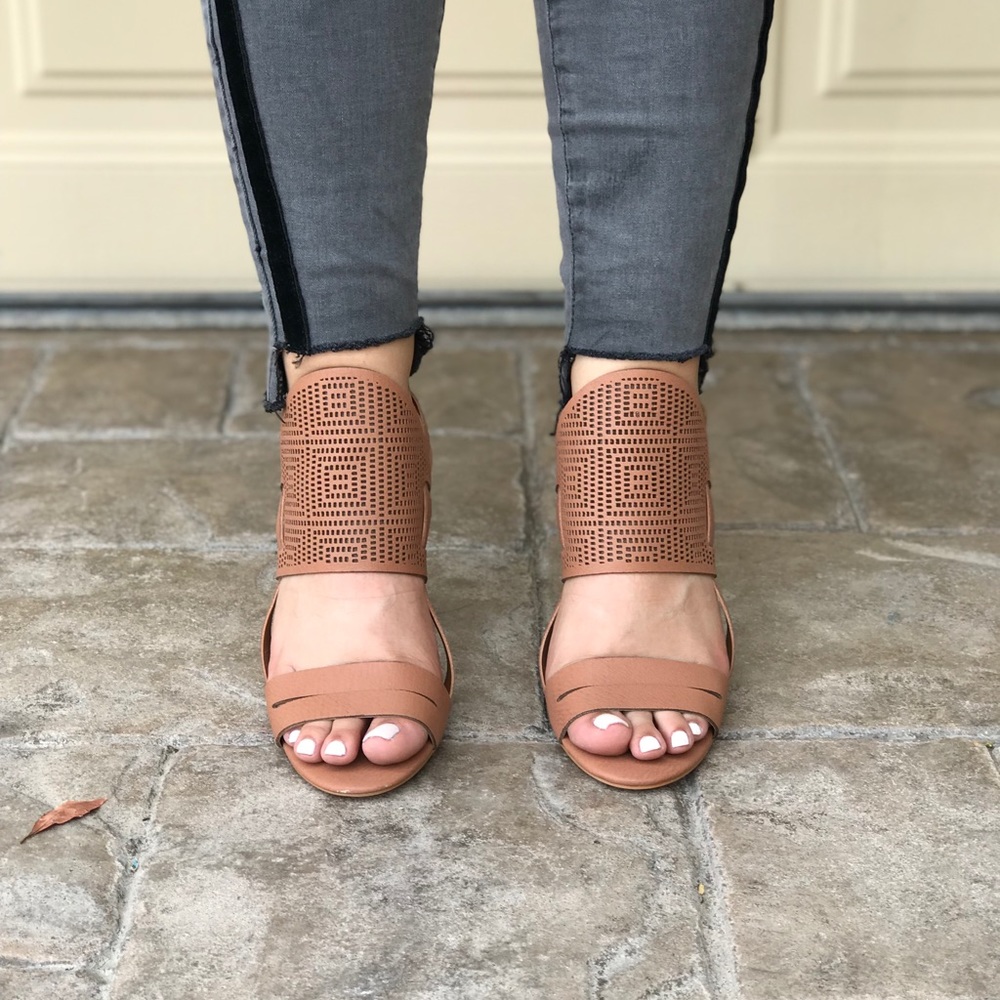 Perforated Buckled Peep Toe Block Heel Sandal - Picture 3 of 6